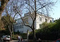 Villa Graßberger (1950 aufgestockt, Fassade verändert)