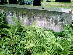 Grabmal von Arthur Molling und Henny auf dem Jüdischen Friedhof An der Strangriede