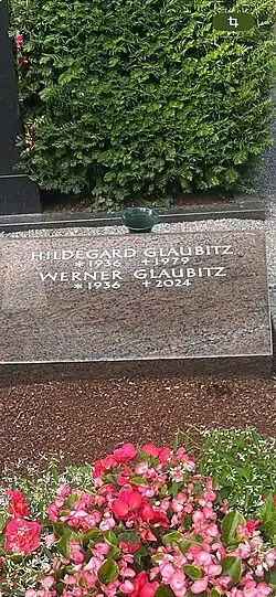 Grabstein Werner Glaubitz auf dem Düsseldorfer Südfriedhof 2025