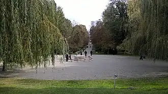 Der Tisch des Schweigens von Brâncuși