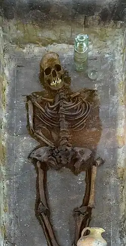 Körpergrab mit Beigaben, um 350 FO: Oudenburg