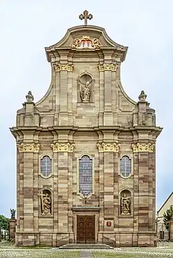 Portal Pfarrkirche Kreuzauf­findung