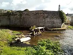 Steinplattenbrücke über den River Barrow