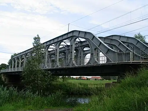 Lorenzobrücke aus Vierendeelträgern in Grammene/Deinze über die Leie, Provinz Ostflandern, Belgien (1922)