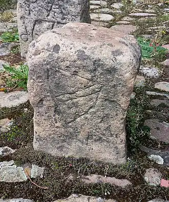 Grenzstein mit Wappen des Geschlechts von Mussbach