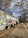 Überreste des Grenzstreifens am Invalidenfriedhof