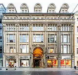 Grimmaische Straße 2 / 4 mit Eingang zur Mädler-Passage (2020)