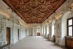 Stuckfiguren von Joseph Proy im Ahnensaal auf der Trostburg, 1608–1609