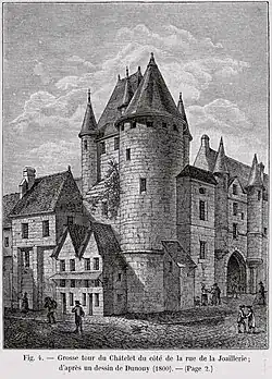 Der dicke Turm des Châtelet von der Rue de la Joaillerie aus