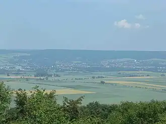 Blick von der Burg Grubenhagen über das Ilmetal mit Einbeck zur Hube