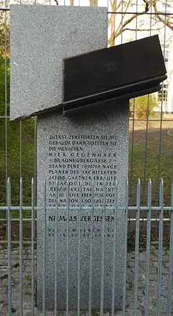 Mahnmal für die zerstörte Simmeringer Synagoge in Wien-Simmering (2003)