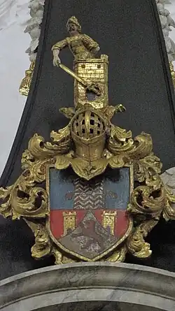 Wappen über dem Portal