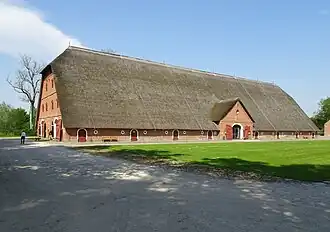 Reetscheune, Südfassade