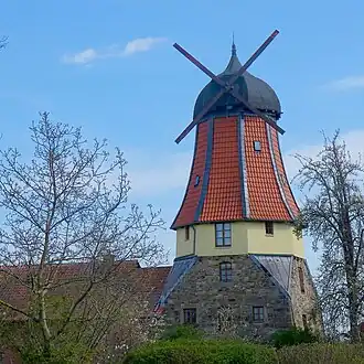stählerne Flügelansätze, seit 2020