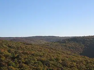 Blick vom Alfred-Dahm-Turm südsüdostwärts zum Häuschen
