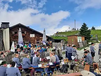 Hörnlehütte, dahinter der Zeitberg
