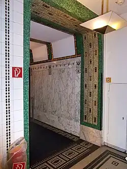 Erdgeschoss und Eingang