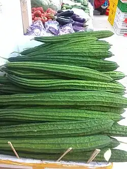 Luffa (Schwammkürbis und Flügelgurke)