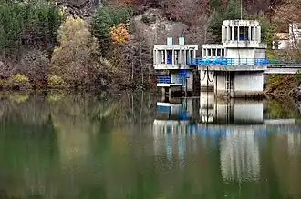 Einlaufbauwerk an der Talsperre Teschel