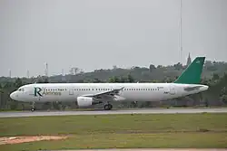 Airbus A321-200 der R Airlines