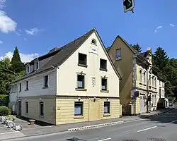 Hahnenfurh 10 (1748) – Hahnenfurth 9 (rechts)