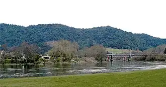 Hakarimata Range, im Vordergrund der Waikato River