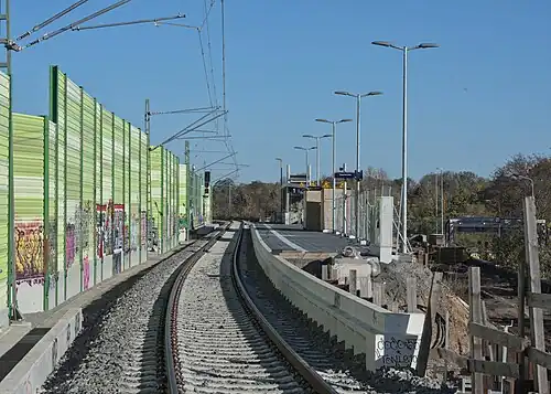 Kurz vor der Inbetriebnahme der neuen westlichen Bahnsteigkante im November 2022