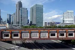 Fußgängerbrücke in Richtung Hamarikyū-Park