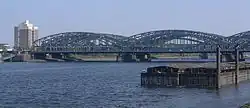 Die Freihafen- und die Eisenbahnbrücke