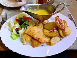 „Hamburger Pannfisch“&nbsp;– in einer Gast­stätte in Hamburg