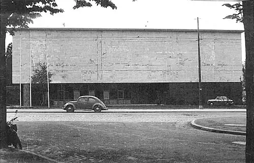 Ostfassade der Mensa, 1956.