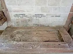 Hartung Münch (1265–1332), Bischof von Basel. Domkustos Johannes Münch 1361, Figurengrabmal im Basler Münster