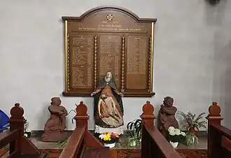 Kriegerehrenmal in der Seitenkapelle