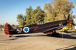 Die berühmte „Black Spitfire“, die sich im Privatbesitz von Ezer Weizmann befand – hier im IAF-Museum