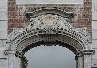 Oberer Bereich des Hauptportals