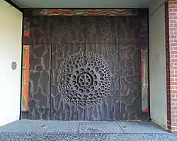 Rechte Tür der Heilig-Geist-Kirche