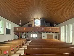 Blick zur Orgelempore