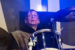 Schlagzeuger Bruder Henry von Kent