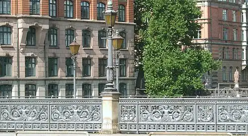 Das Geländer war ehemals Teil der Graskellerbrücke