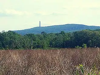 High Point mit High Point Monument von Greenville, New York aus gesehen