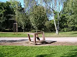 Hagen Hilderhof: Kubus – gezogen und gedrückt, 1982