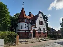Heimatmuseum, 1904 als städtische Spar- und Leihkasse erbaut