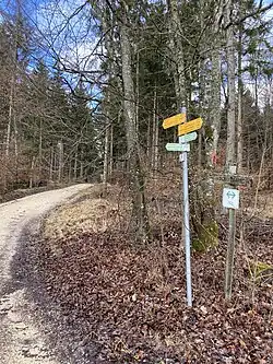 Hochberg (2022), Wegkreuzung am Hochbergweg