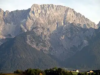 Der Hochplattig von Süden (Untermieming) gesehen