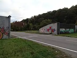 Das Goldersbachtal kann kurz vor Lustnau kurzfristig abgesperrt werden und dient dann als Rückhaltebecken