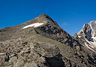 Ansicht von Nordosten beim Anstieg von der italienischen Tribulaunhütte