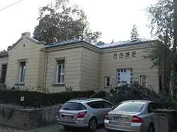 Nr. 23a: Hälfte einer Villa