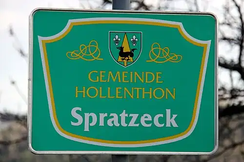 Ortstafel der Höhen­siedlung Spratzeck