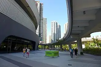 Überdachter Fußweg, 2014