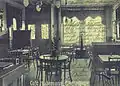 Das Café Hudemann, eine Innenansicht, Fenster zum Rathausmarkt, um 1906